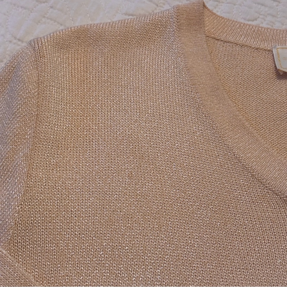 St. John Sport Cream-Gold Tint V-Neck Sweater - Sz Small EUC - Picture 5 of 9